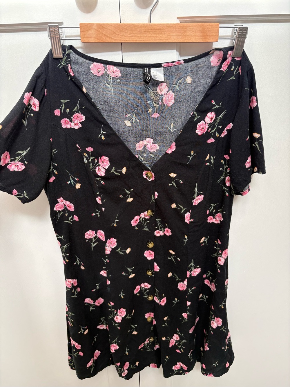 Floral Button-Front Women’s Dress - Black with Pink Roses